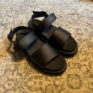 dr marten voss. size 10